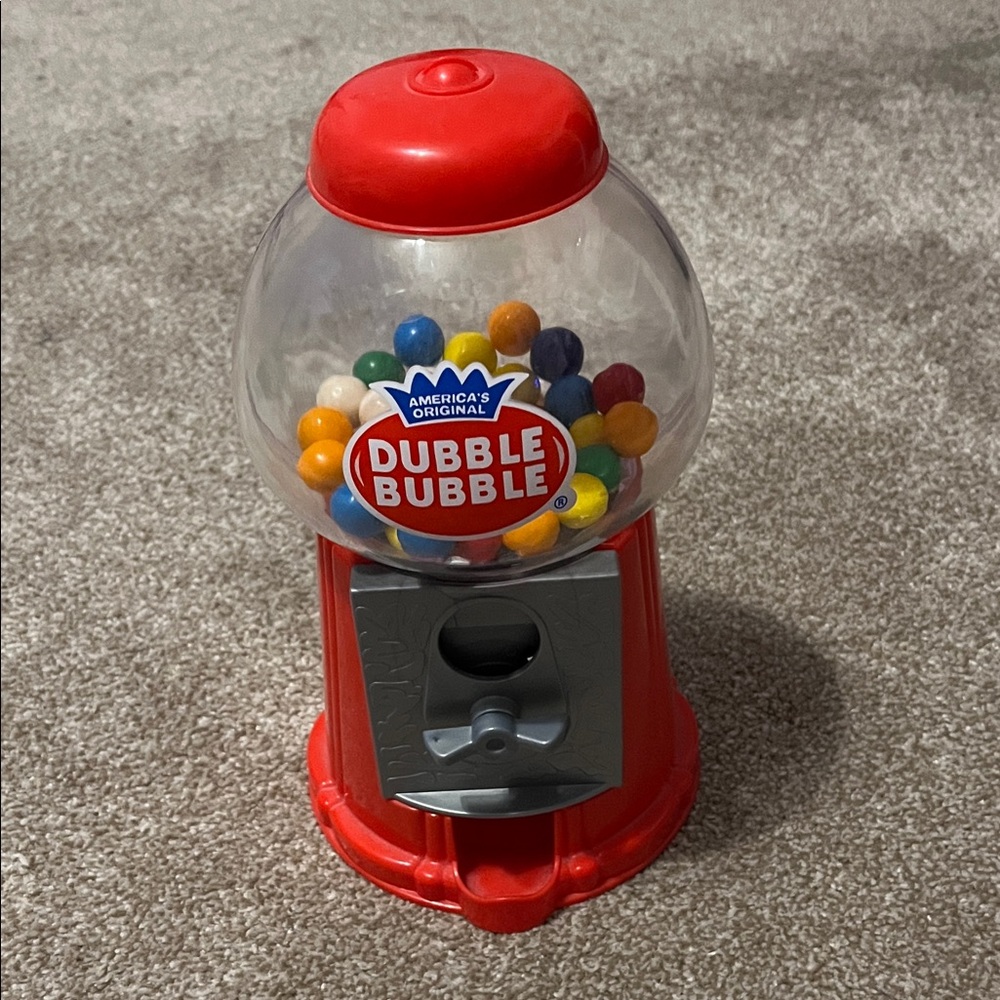 dubble bubble gum dispenser (DOES NOT COME WITH GUM)